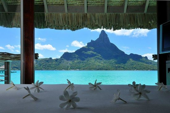 KHÁCH SẠN INTERCONTINENTAL BORA BORA CỦA PHÁP